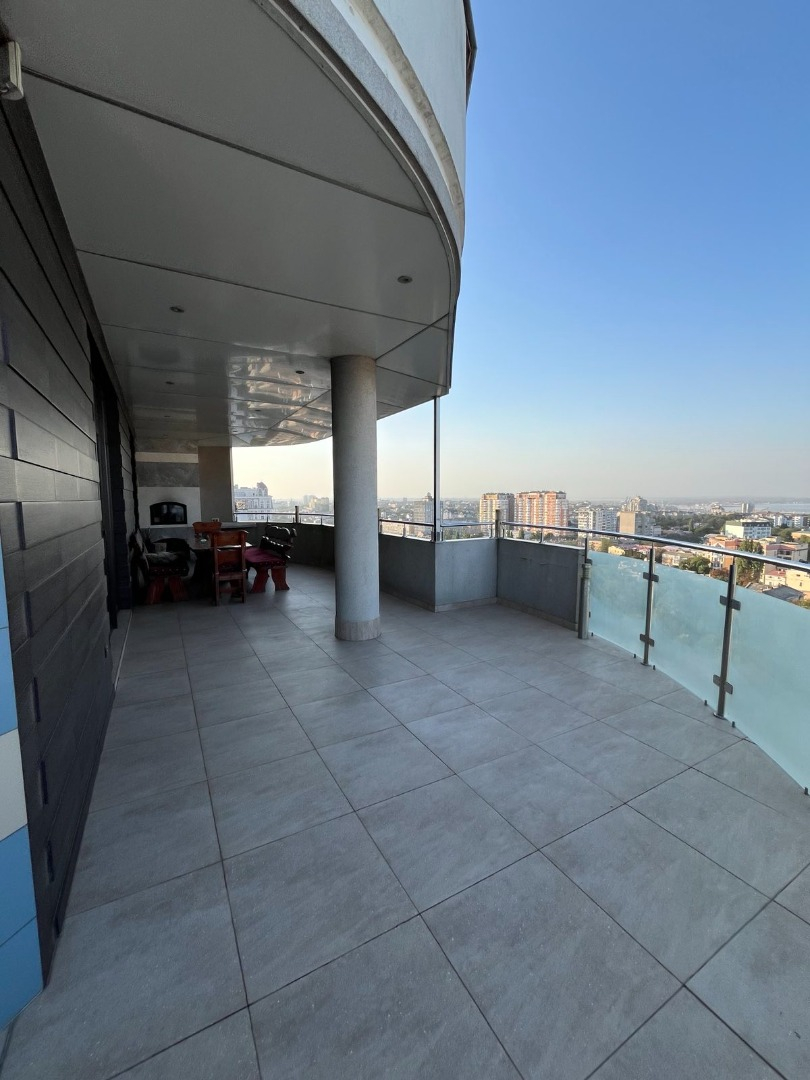 продажа трехкомнатной квартиры номер A-173266 в Приморском районе, фото номер 25